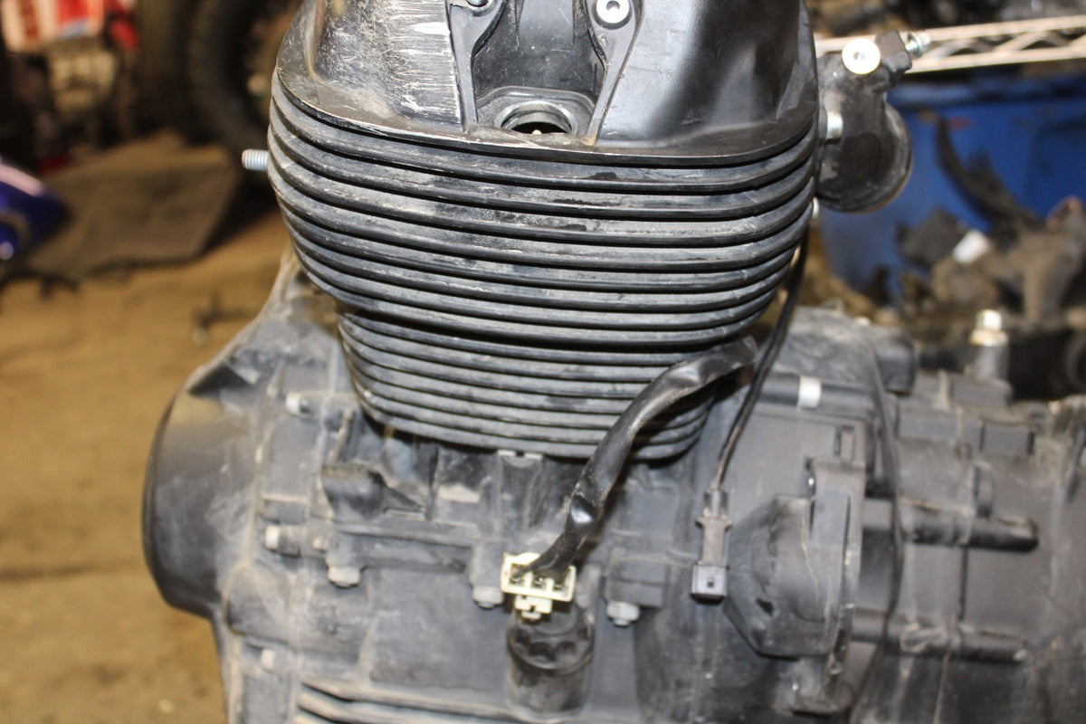 19 MOTO GUZZI V7 III ONLY 3,984KM!!! ENGINE MOTOR BB831
