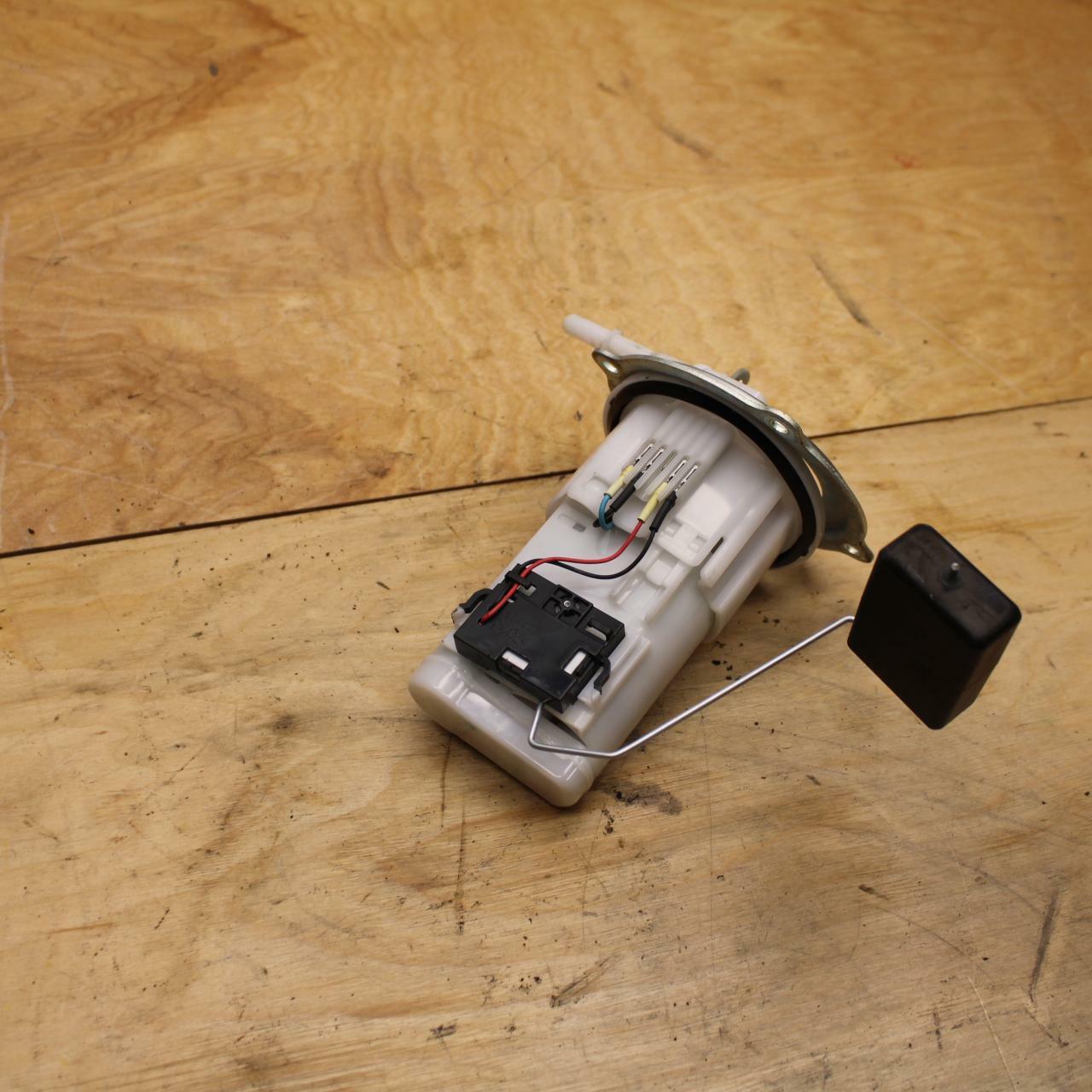 18-21 YAMAHA XSR700 FUEL PUMP GAS PETROL SENDER UNIT BB323
