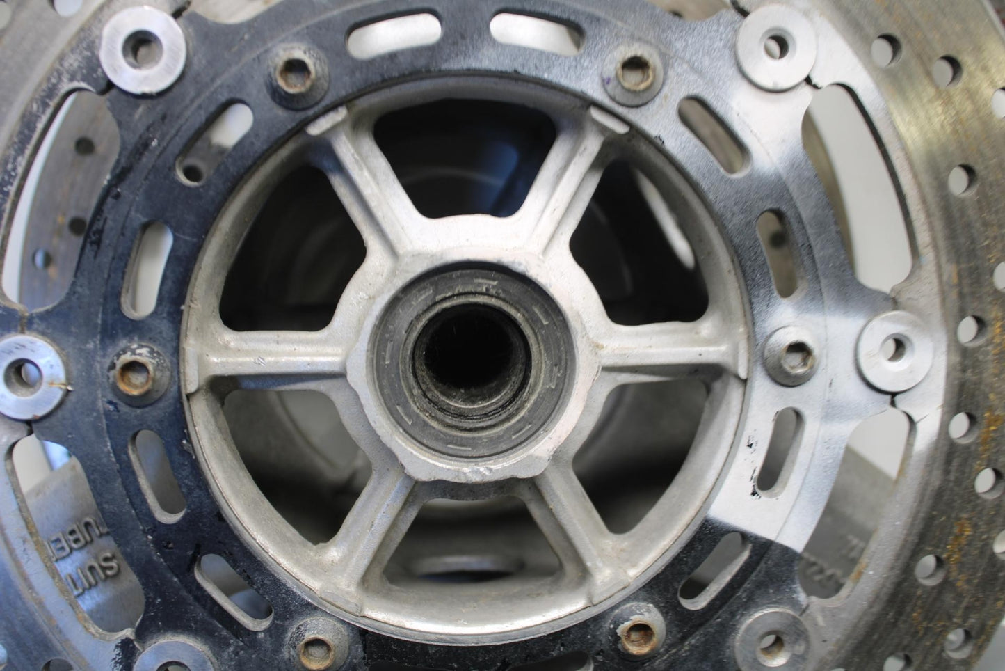 2000 Yamaha YZF R1 FRONT WHEEL AND LEFT RIGHT BRAKE ROTORS DISCS BB633