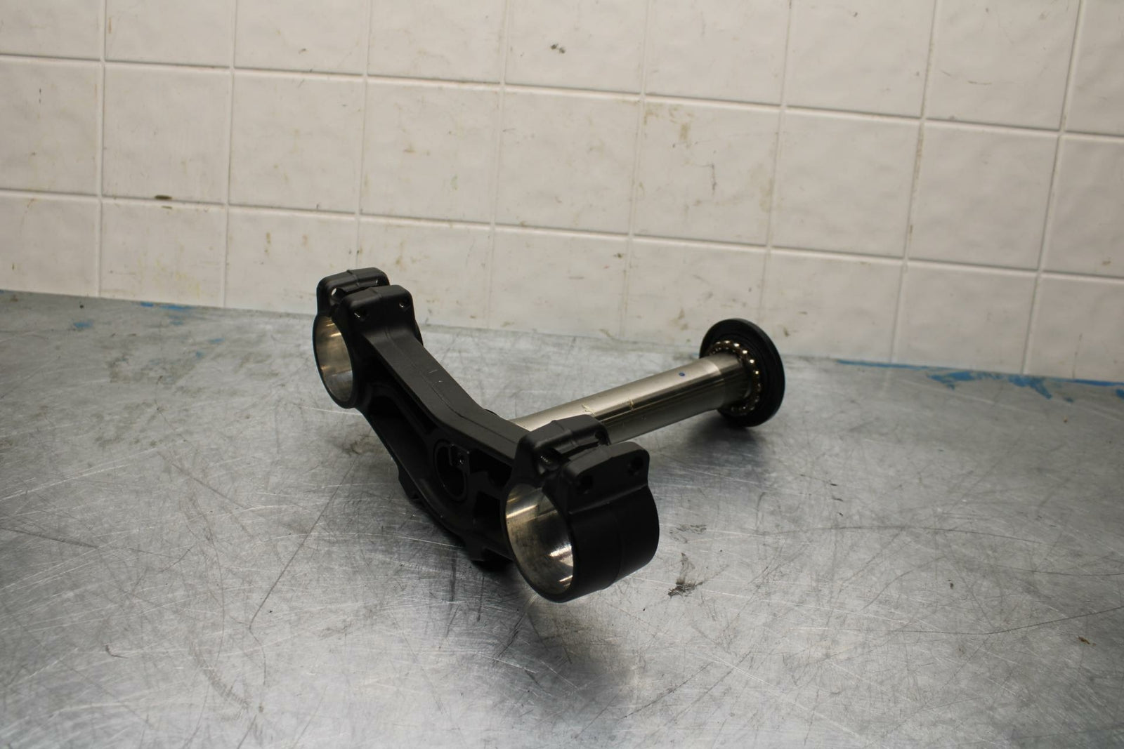 10-13 KAWASAKI Z1000 FRONT FORKS CLAMP LOWER TRIPLE TREE STEM BB421