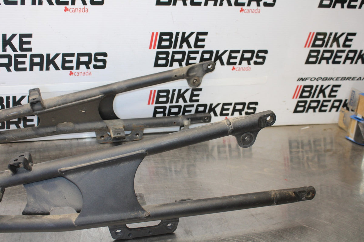 09 KAWASAKI CONCOURS 14 ZG1400B REAR SUBFRAME BACK SUB FRAME