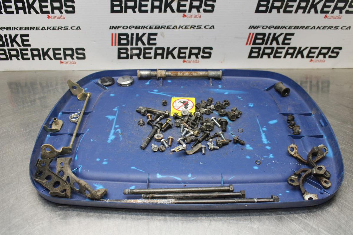 96 KAWASAKI NINJA 500 EX500A MOUNTING BOLTS HARDWARE MOTOR SCREWS BB768