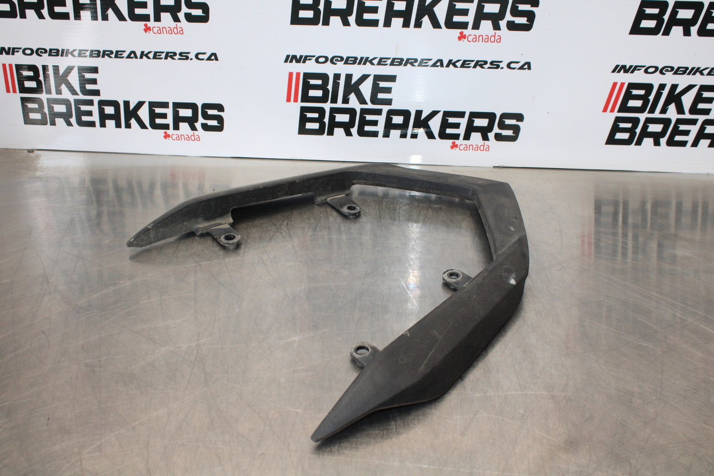 09-15 YAMAHA FZ6R PASSENGER REAR SEAT GRAB BAR HANDLE BB161