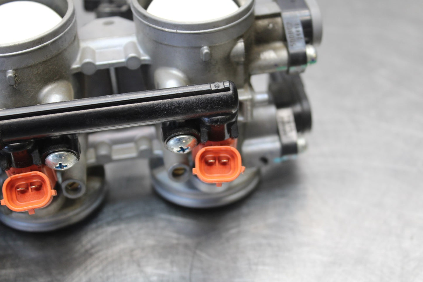 21-23 KAWASAKI NINJA ZX6R MAIN FUEL INJECTORS / THROTTLE BODIES BB179