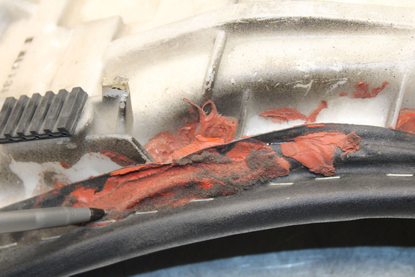 09-12 KAWASAKI NINJA ZX6R ZX600R FRONT DRIVERS SEAT PAD SADDLE PILLION BB656