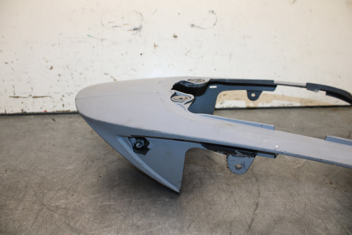 08-10 SUZUKI GSXR 600  CENTER REAR BACK TAIL FAIRING COWL BB101