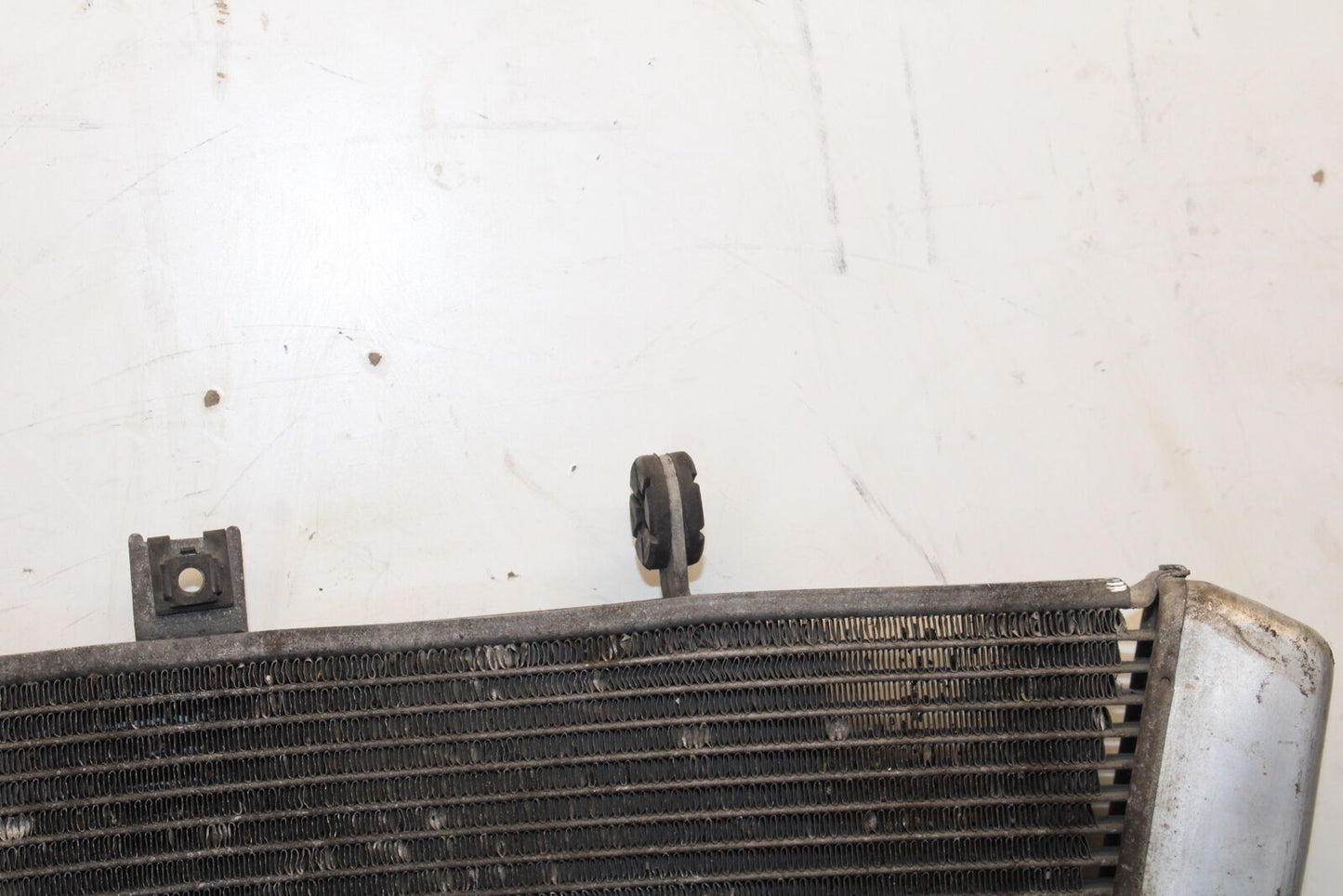 05-06 SUZUKI GSXR1000 ENGINE RADIATOR MOTOR COOLER COOLING 17710-41G00 BB677