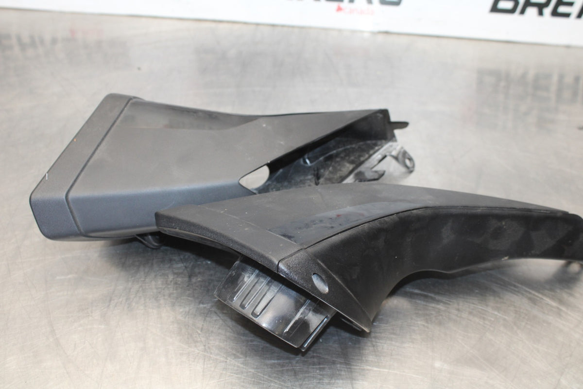 16 APRILIA TUONO V4 1100 RIGHT LEFT AIR INTAKE DUCTS BB905