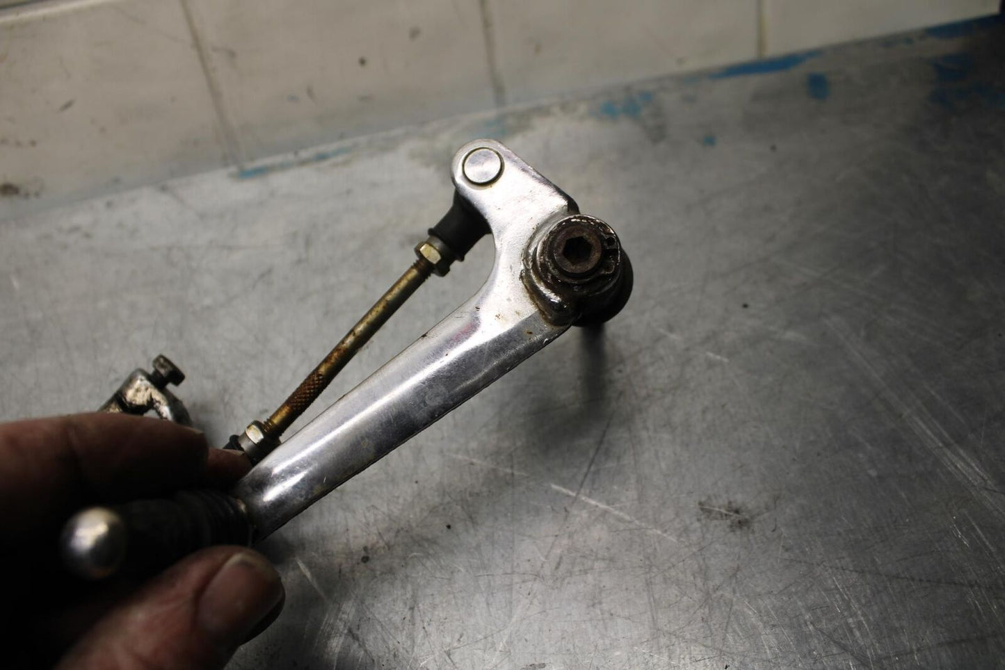 84-85 YAMAHA FJ1100 SHIFTER LINKAGE SHIFT LINK PEDAL 1TX-18101-02-00 BB29