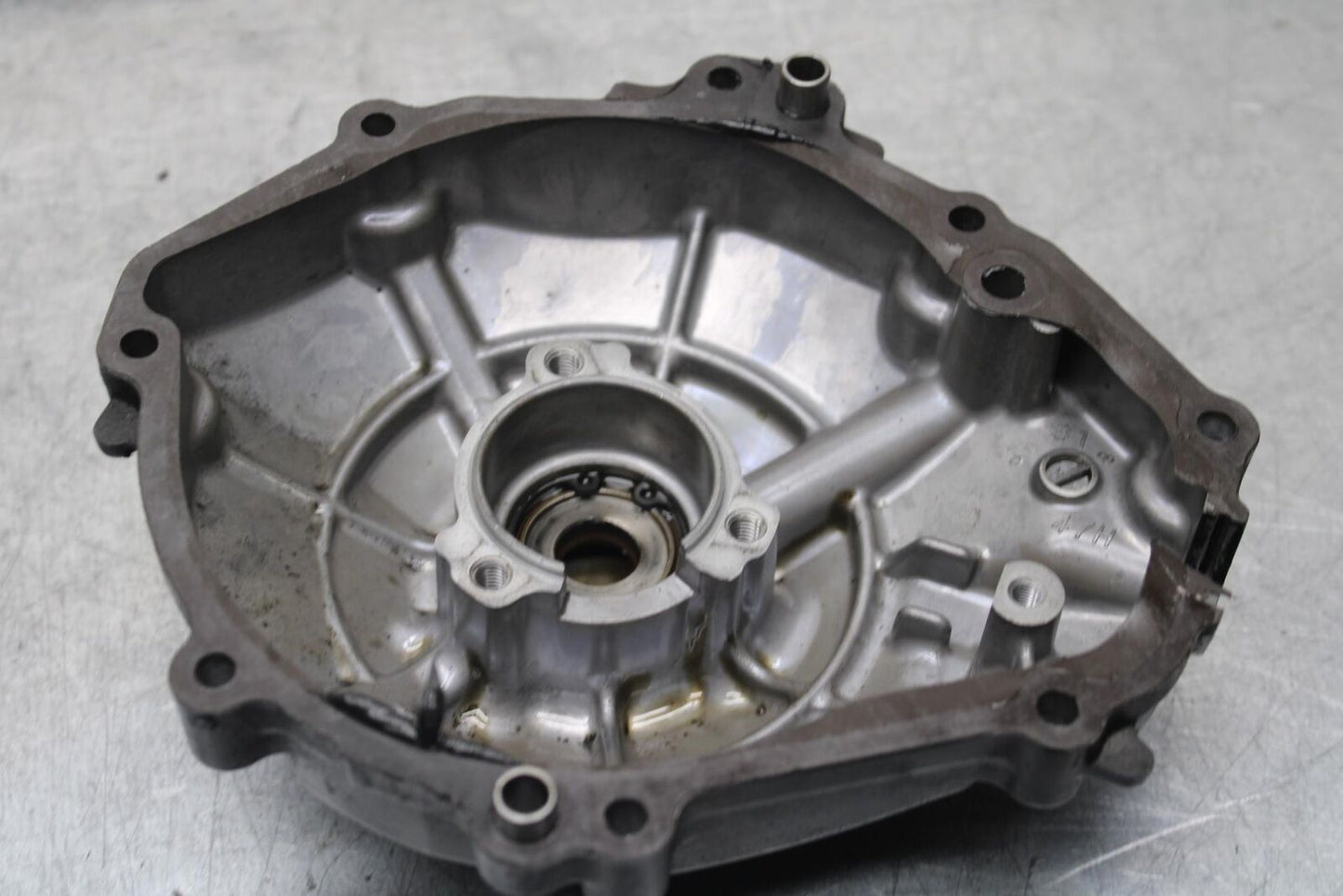 2011 Suzuki GSXR1000 STATOR MAGNETO ALTERNATOR GENERATOR COVER 11351-47H00 BB96