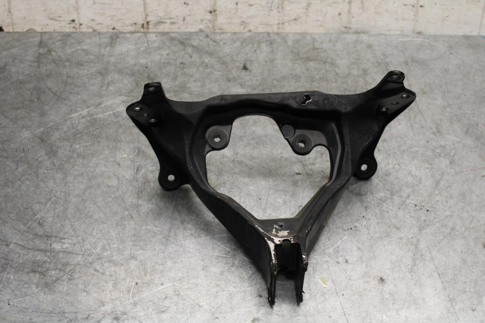 06-07 SUZUKI GSXR600 750 UPPER FAIRING MIRROR GAUGES STAY BRACKET BB543