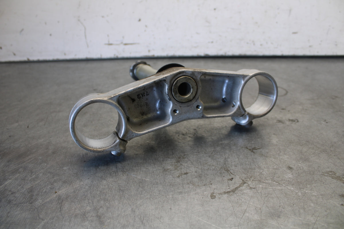 07-08 YAMAHA YZF R1 FRONT FORKS CLAMP LOWER TRIPLE TREE STEM BB675