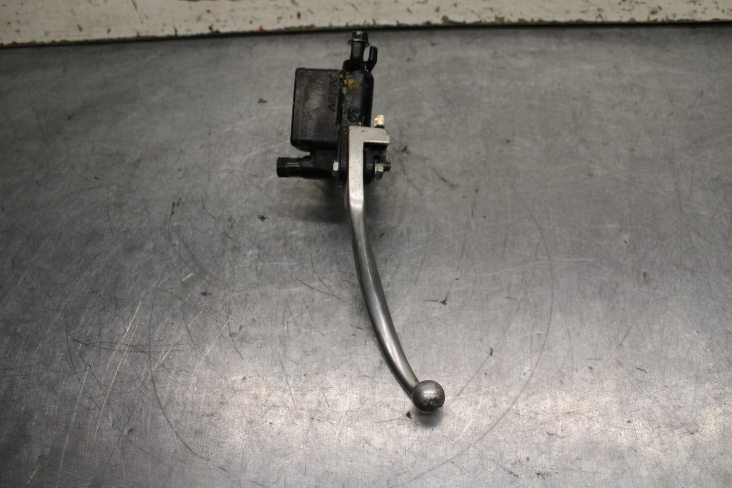 15-16 HONDA CB300F FRONT BRAKE MASTER CYLINDER w/ LEVER BB740