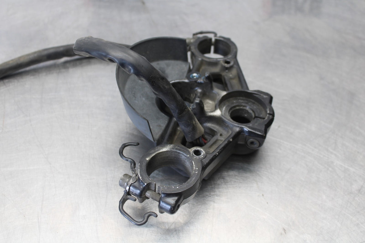 84 HONDA INTERCEPTOR 1000 VF1000F FORKS UPPER TRIPLE TREE CLAMP BB878