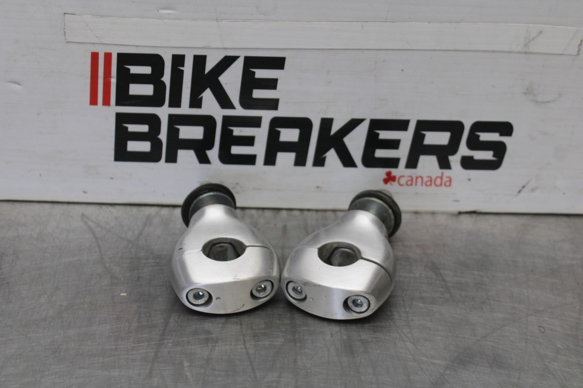05-09 SUZUKI BOULEVARD C90 HANDLEBAR RISERS BB918