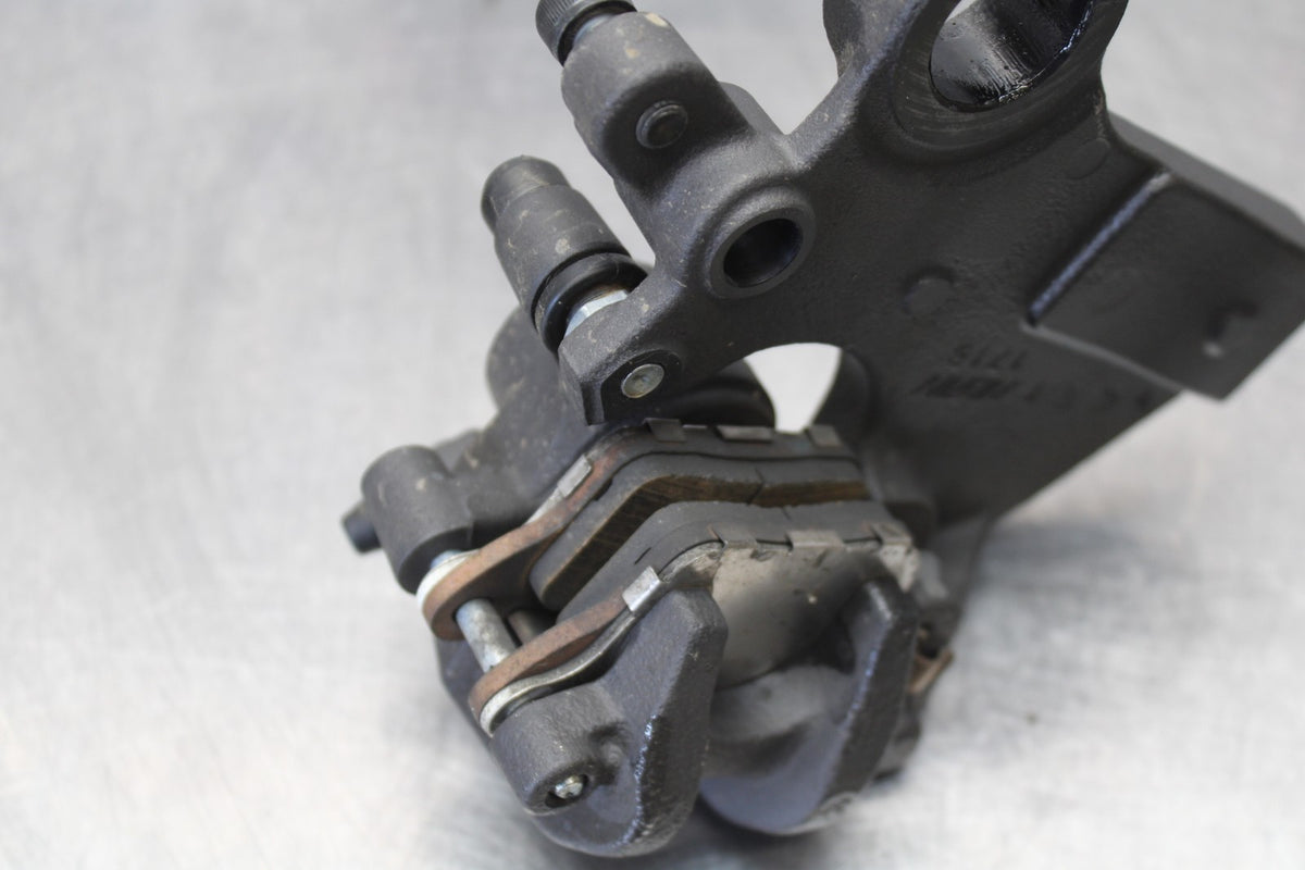 21-23 KAWASAKI NINJA ZX6R REAR BACK BRAKE CALIPER W MOUNT BRACKET BB179