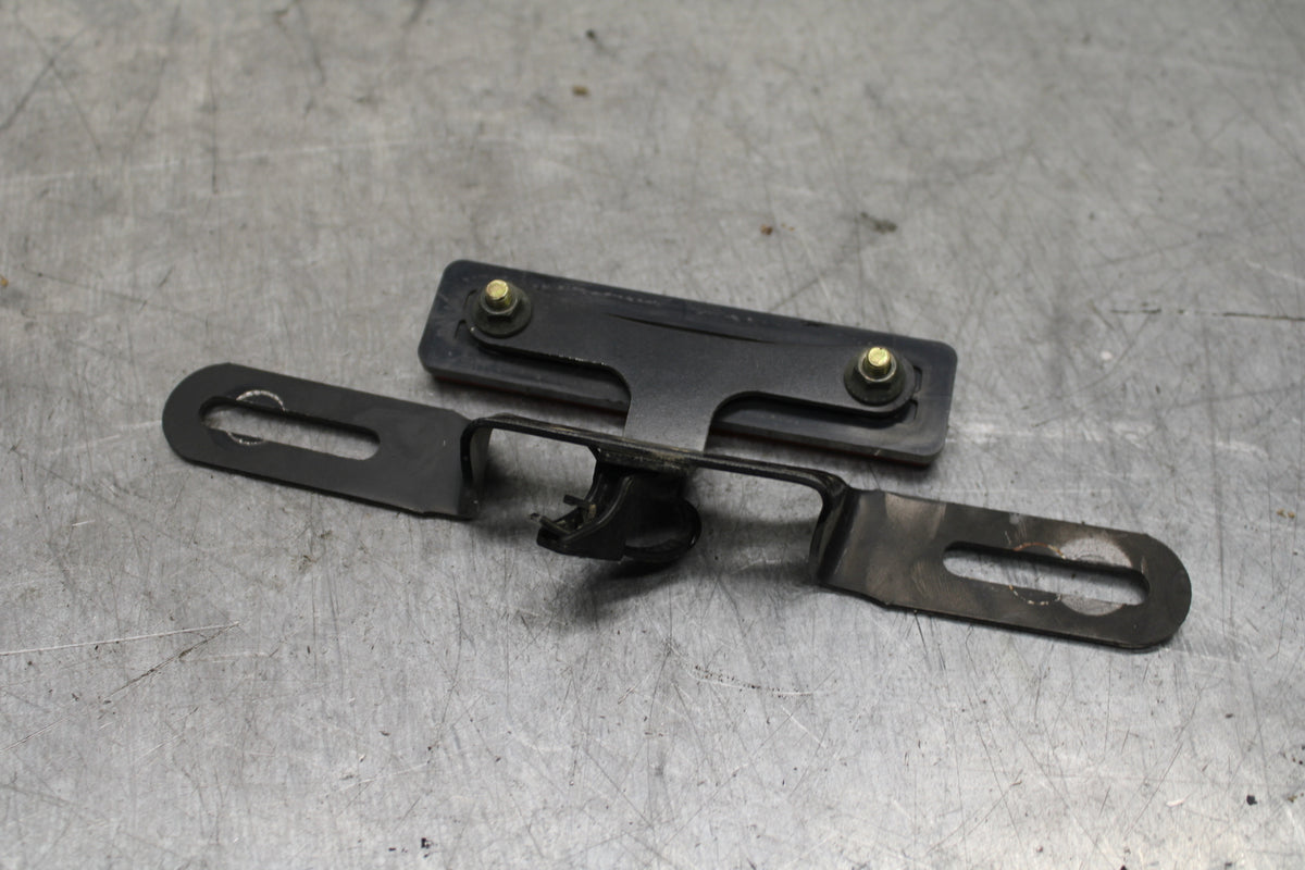 99-00 YAMAHA V STAR 1100 LICENSE PLATE BRACKET BB711