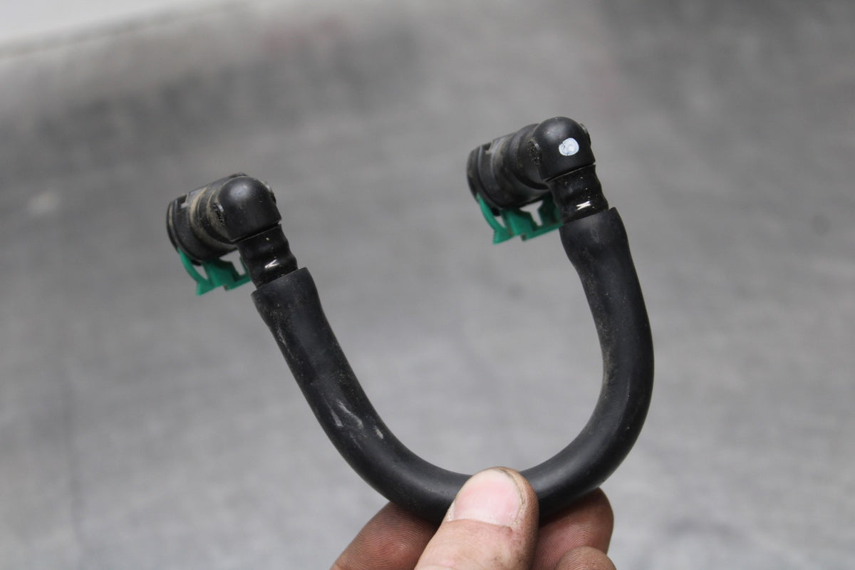 11-24 SUZUKI GSXR750 FUEL HOSE GAS LINE TUBE PIPE BB810