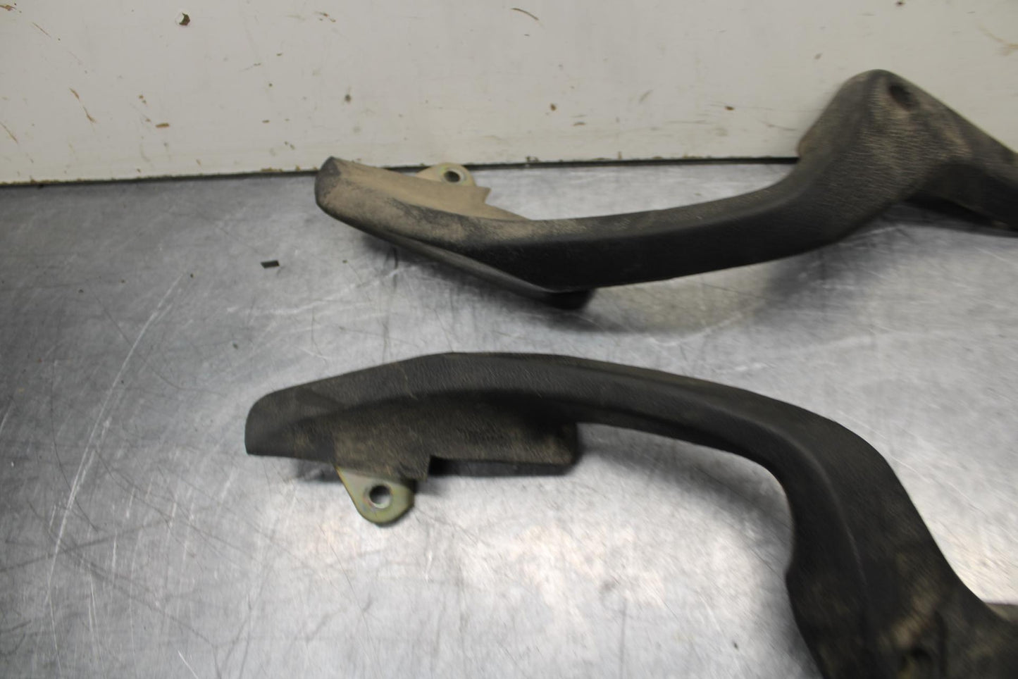 1999 Honda ST1100 PASSENGER REAR SEAT GRAB BAR HANDLE SET BB222
