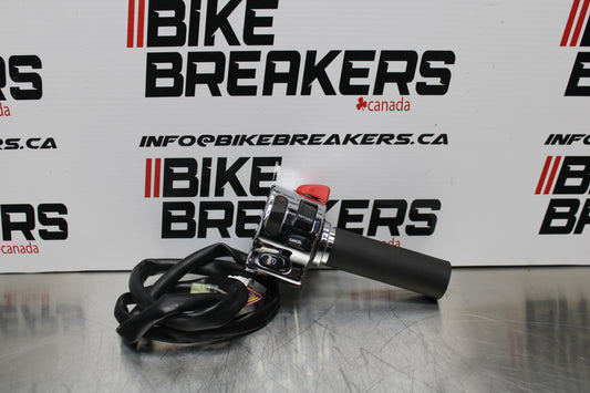 09 YAMAHA ROYAL STAR XVZ1300TF VENTURE RIGHT CLIP ON HANDLE KILL OFF START BB151