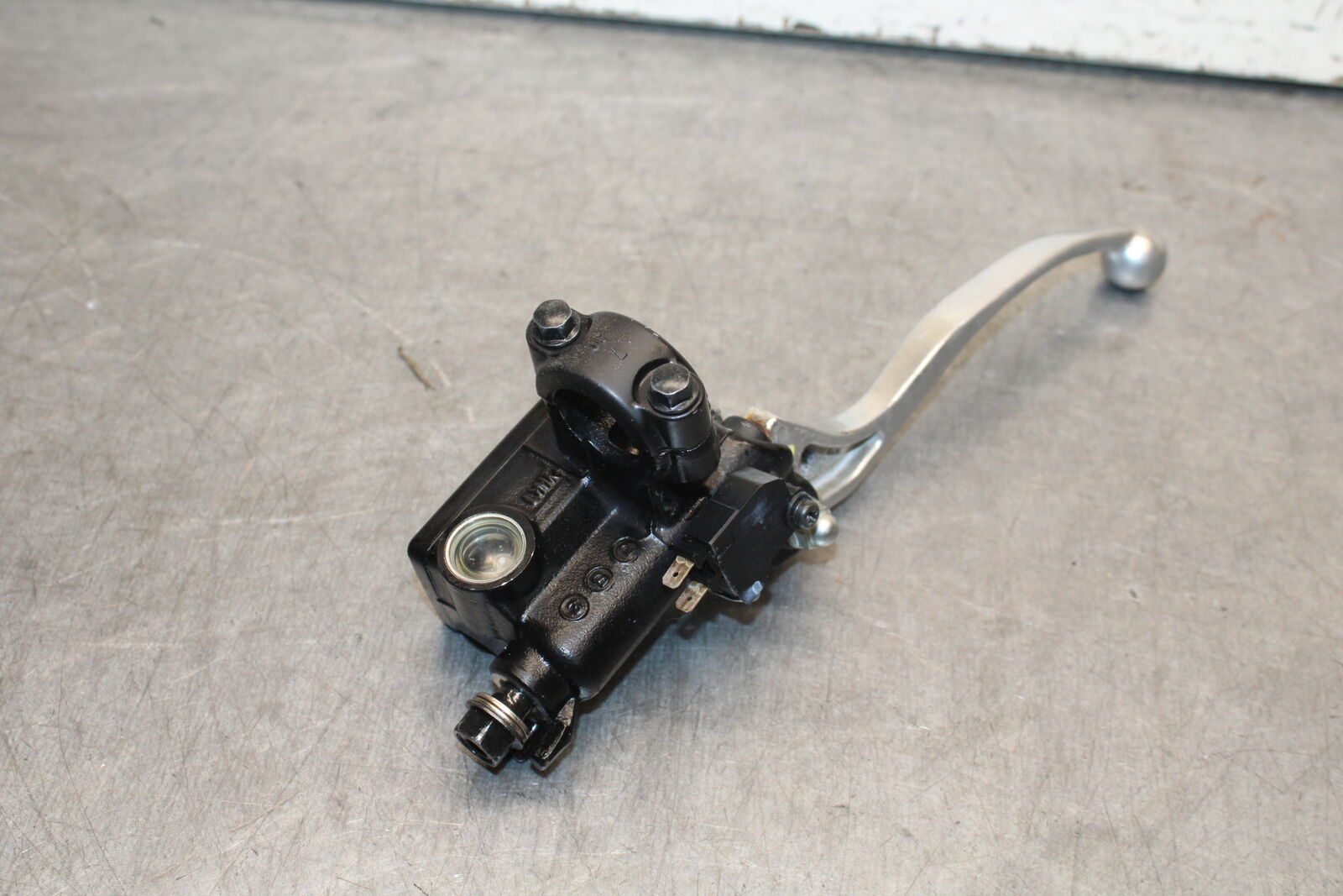13-15 HONDA CBR500R FRONT BRAKE MASTER CYLINDER w/ LEVER 45510-MGZ-305 BB315