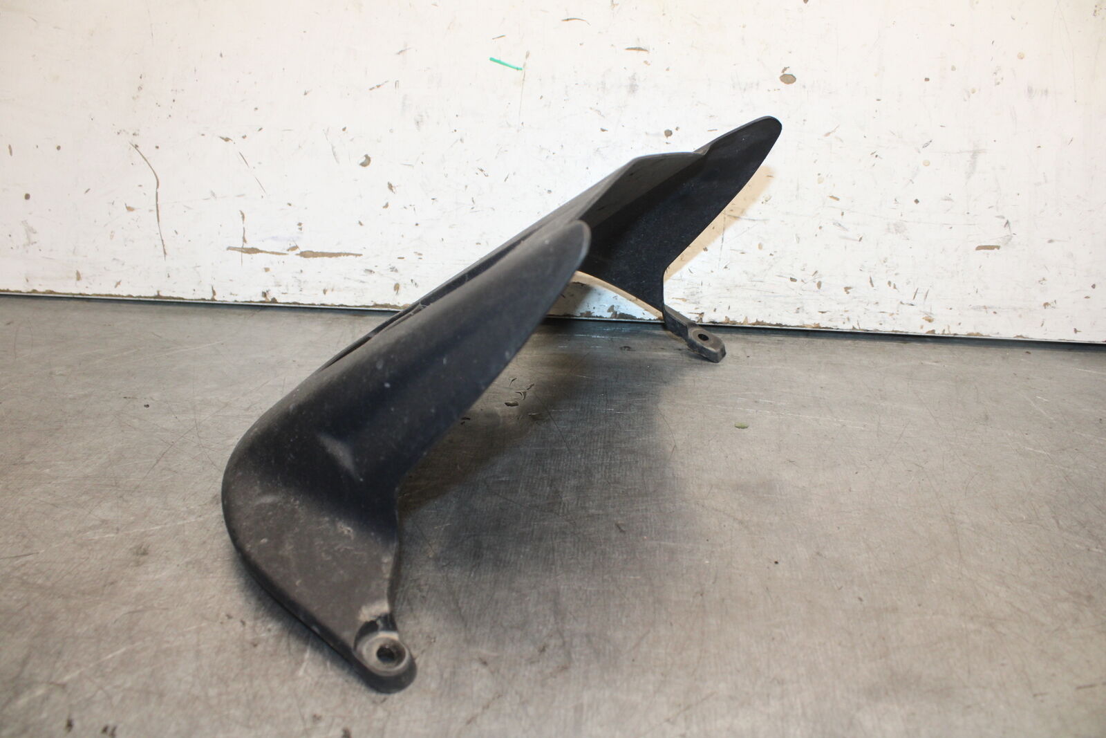 09-12 KAWASAKI NINJA ZX6R REAR BACK WHEEL TIRE HUGGER FENDER 35023-0171 BB698