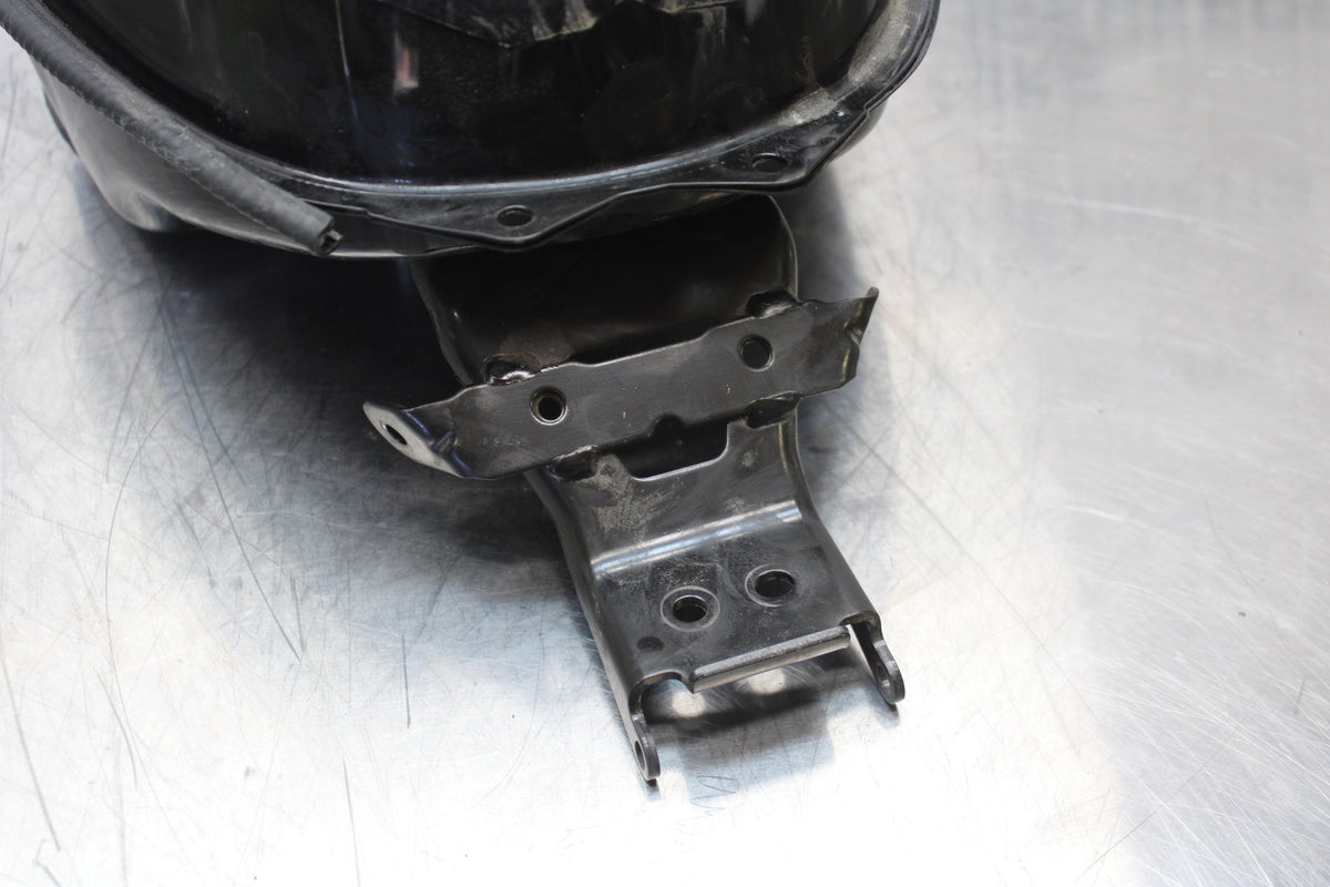 23 YAMAHA YZF R3 GAS TANK FUEL CELL PETROL RESERVOIR BB147