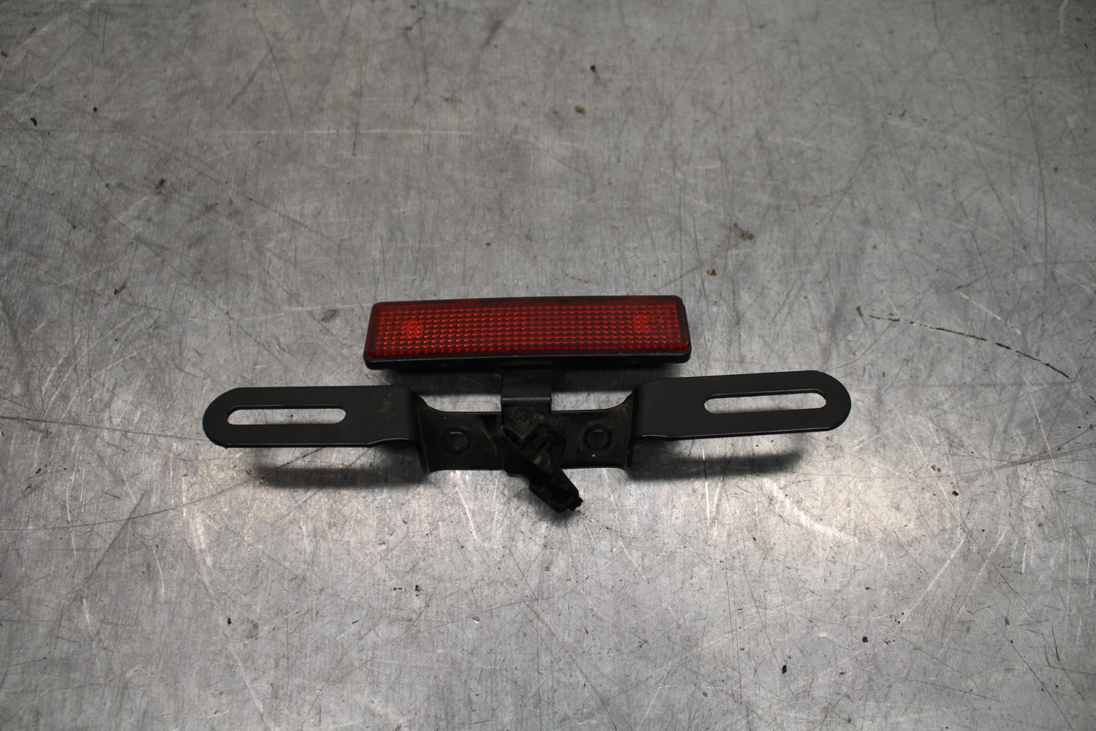 99-00 YAMAHA V STAR 1100 LICENSE PLATE BRACKET BB711