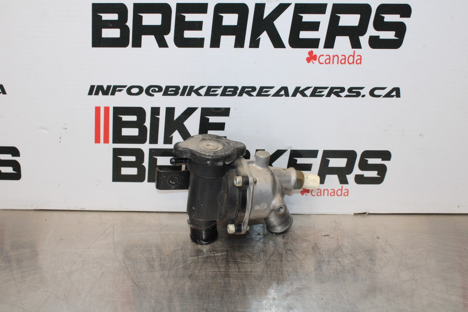 08 KAWASAKI VULCAN 900 THERMOSTAT W HOUSING ASSEMBLY BB184