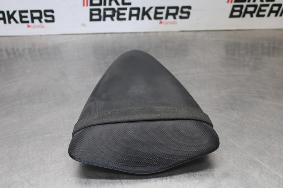 07-08 KAWASAKI NINJA ZX6R REAR BACK PASSENGER TANDEM SEAT SADDLE PILLION BB896