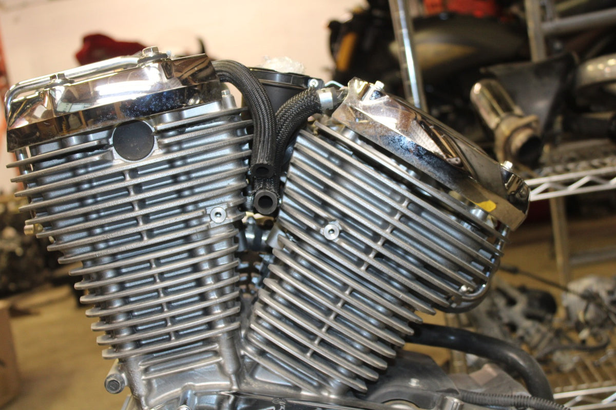 15 SUZUKI BOULEVARD C50 9376km!! ENGINE MOTOR BB775