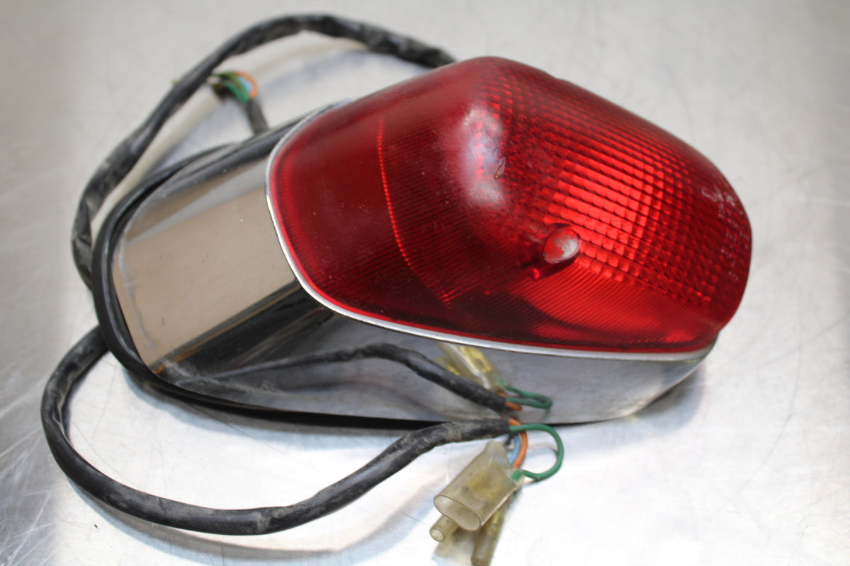 03-05 HONDA SHADOW CLASSIC 750 TAILLIGHT REAR TAIL BRAKE LIGHT BB139