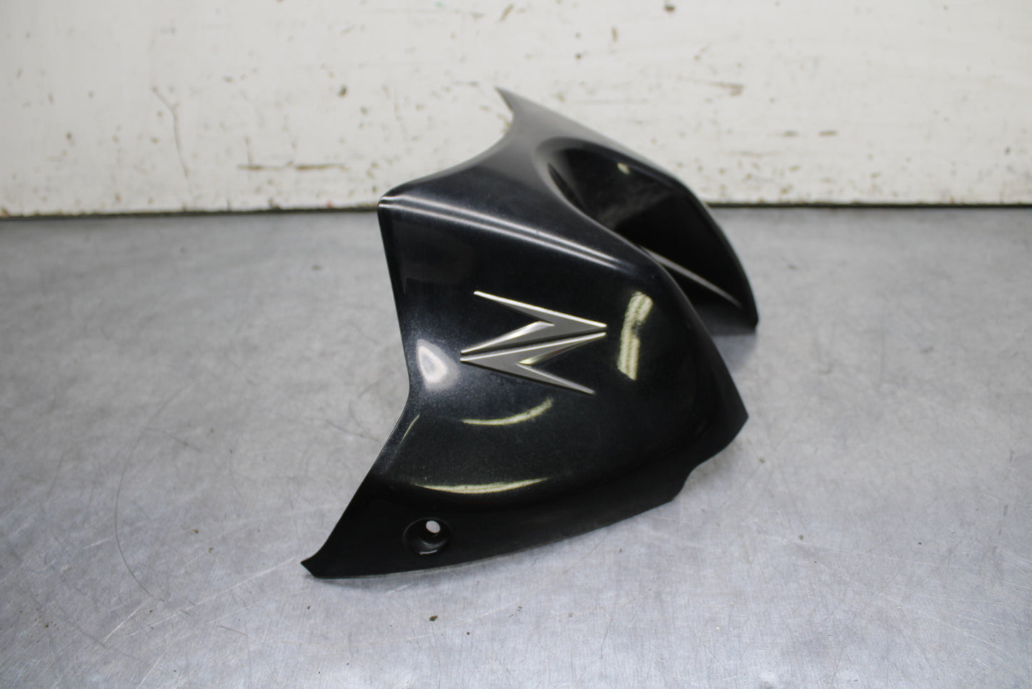 12-13 KAWASAKI Z1000 FRONT GAS TANK FUEL CELL FAIRING COWL COVER TRIM BB743