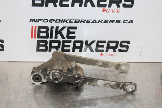 07-08 KAWASAKI NINJA ZX6R REAR DOGBONE SHOCK LINKAGE LINK BB199