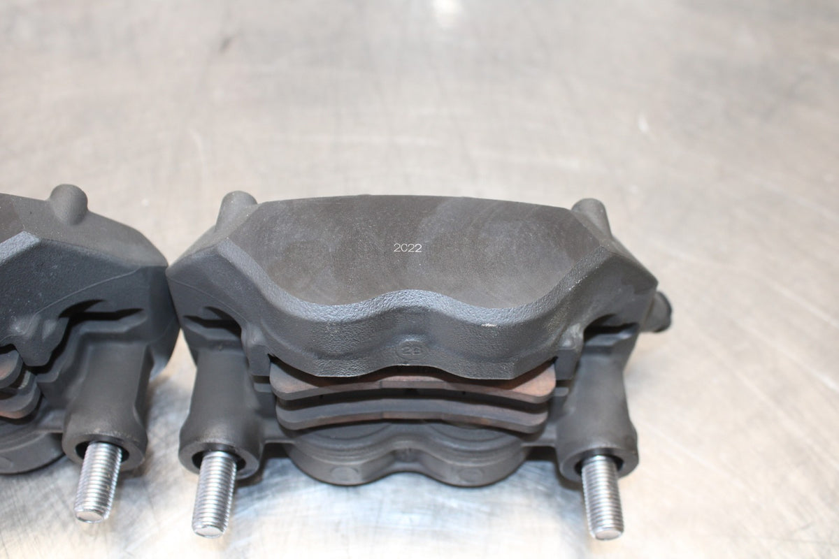 21-23 KAWASAKI NINJA ZX6R RIGHT LEFT FRONT BRAKE CALIPER SET PAIR CALIPERS BB179
