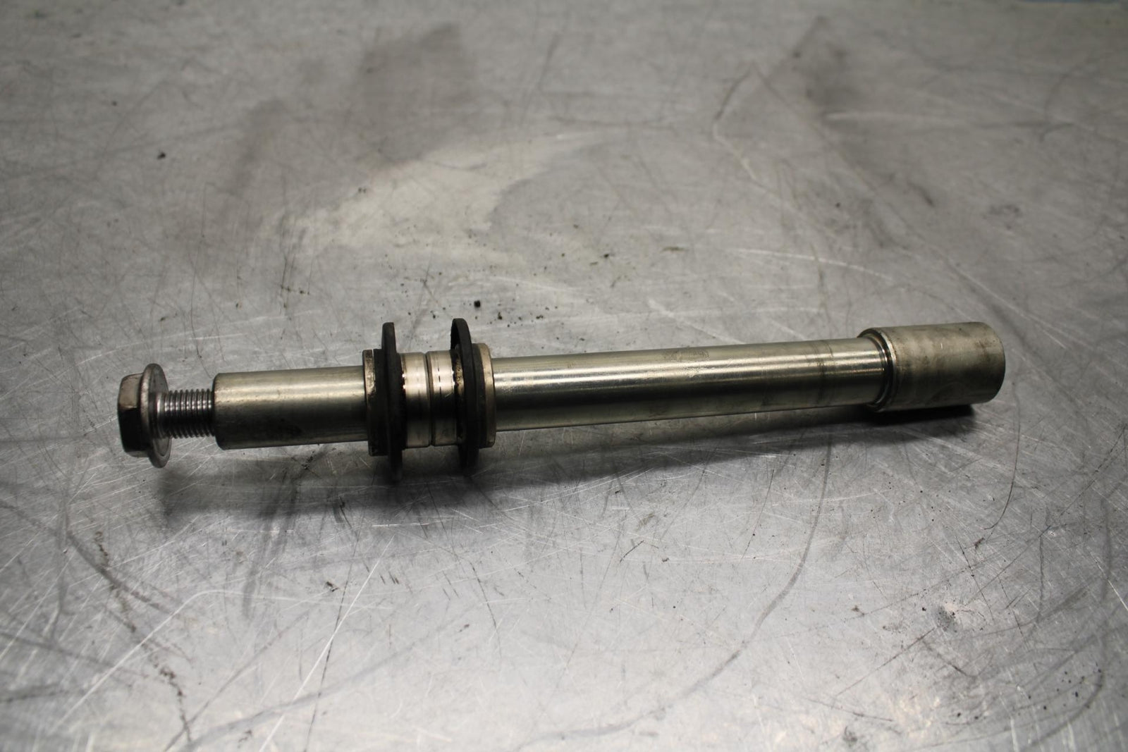 09-14 YAMAHA YZF R1 FRONT WHEEL RIM AXLE PIVOT BOLT  BB448