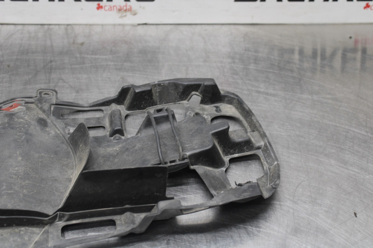 11-24 SUZUKI GSXR750 REAR BACK TAIL UNDERTAIL BATTERY TRAY PLASTIC BB879