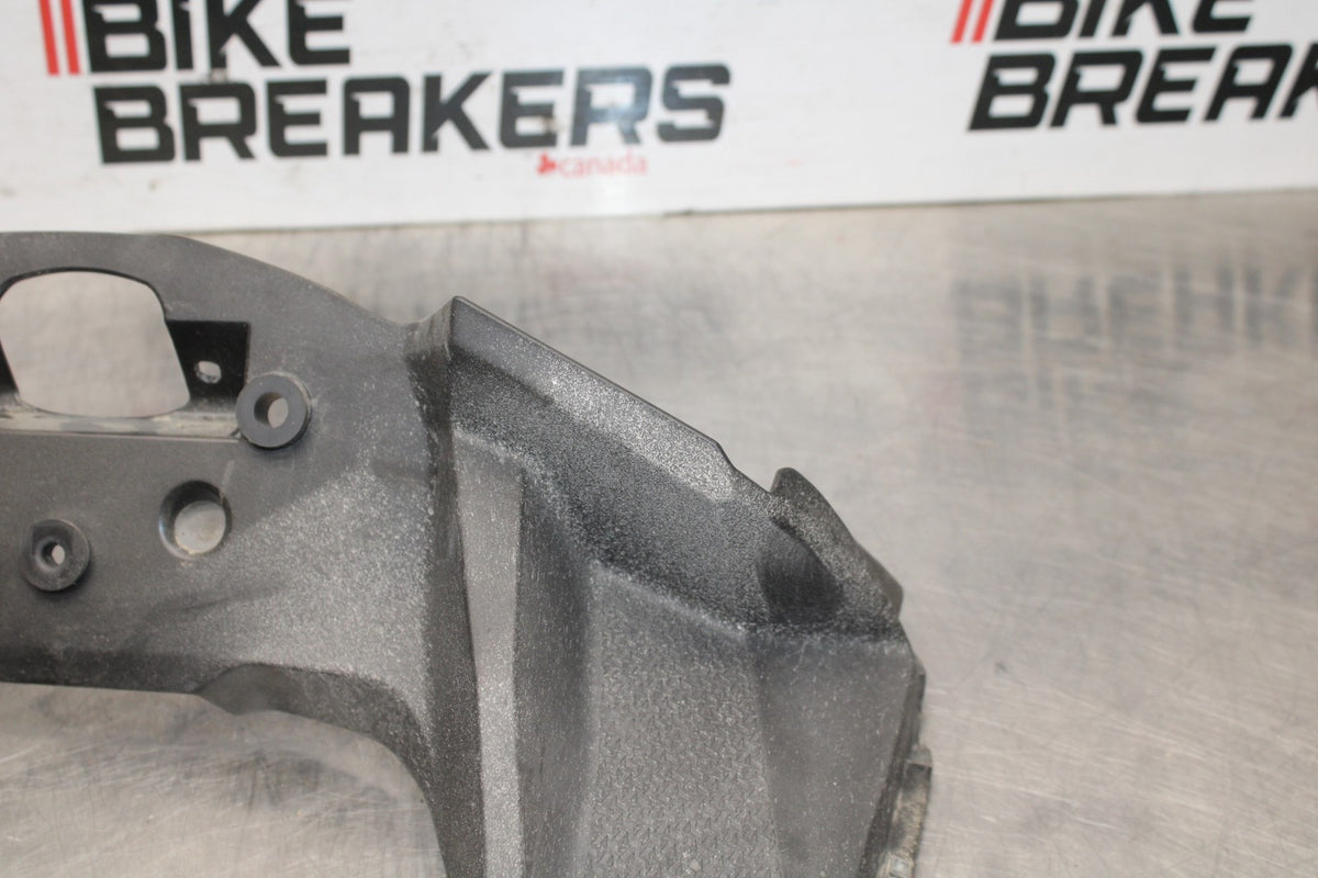 24 KAWASAKI NINJA 500 ABS FRONT CENTER COWL FAIRING BB818