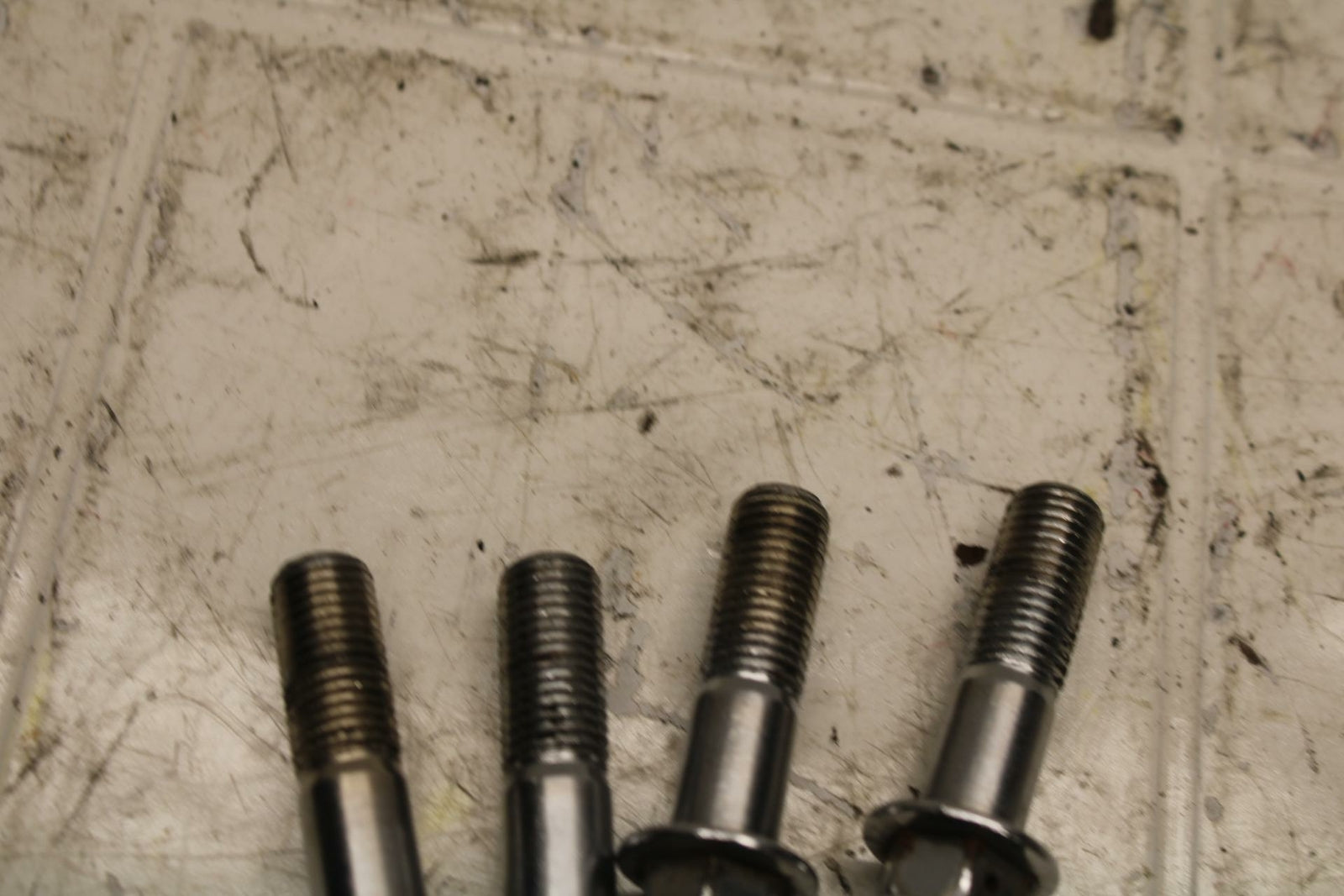 96-03 KAWASAKI NINJA ZX7R FRONT CALIPER BOLTS SET BB18 