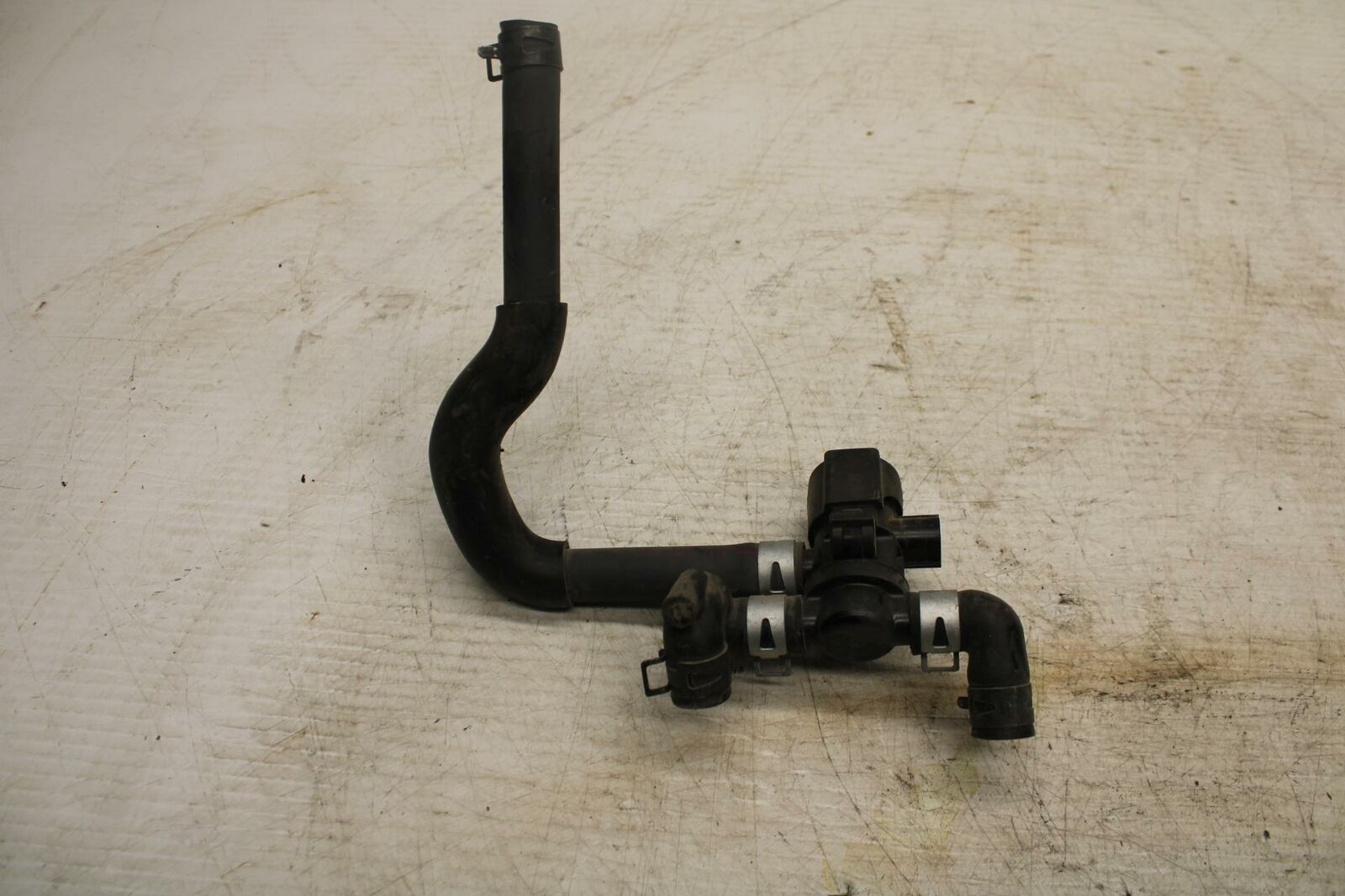16-21 YAMAHA XSR900 AIR VALVE SOLENOID TOP ENGINE SWITCH SENSOR BB362