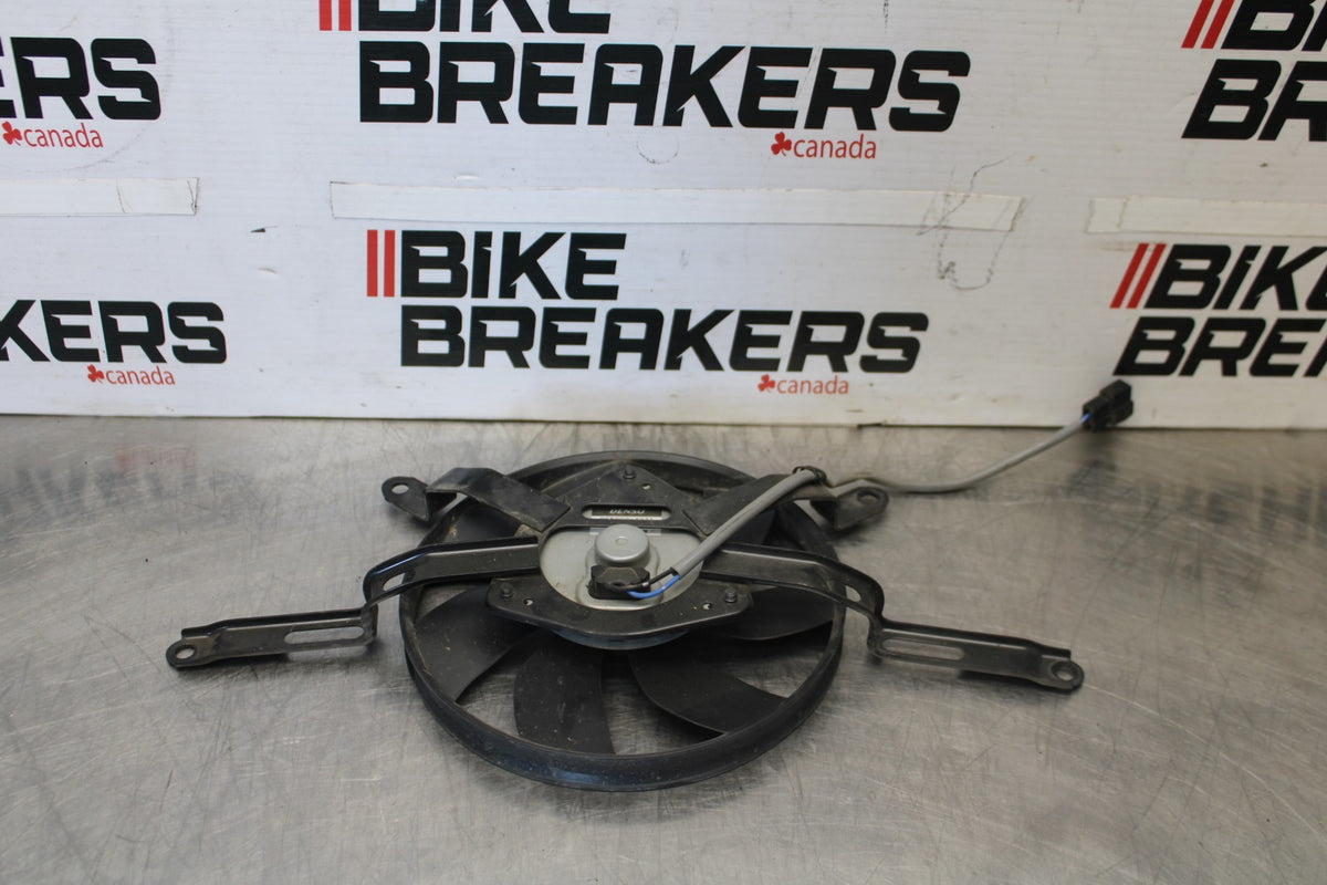 15-17 YAMAHA FJ09 ENGINE RADIATOR COOLING FAN BB906