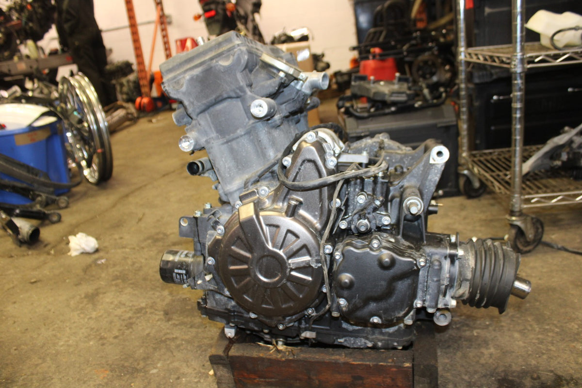 18 YAMAHA SUPER TENERE ENGINE MOTOR BB832