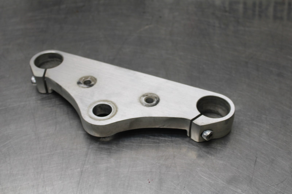 02 KAWASAKI VULCAN 800 VN800B CLASSIC FORKS UPPER TRIPLE TREE CLAMP BB862