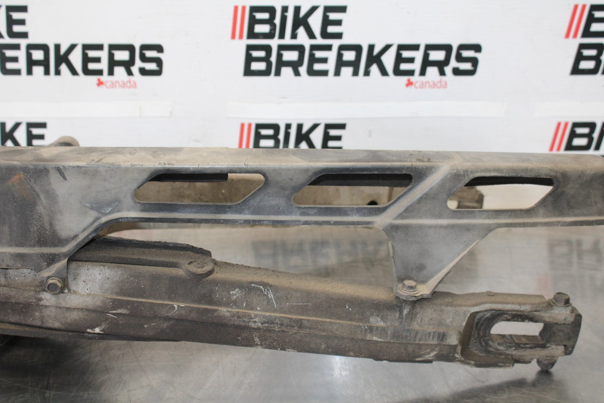 84 HONDA INTERCEPTOR 1000 VF1000F REAR SWINGARM BACK SUSPENSION SWING ARM BB878
