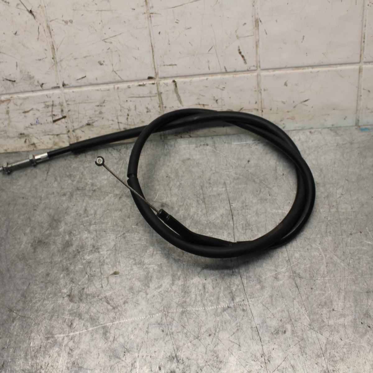 2015 Yamaha FZ09 CLUTCH CABLE LINE 1RC-26335-00-00 BB54