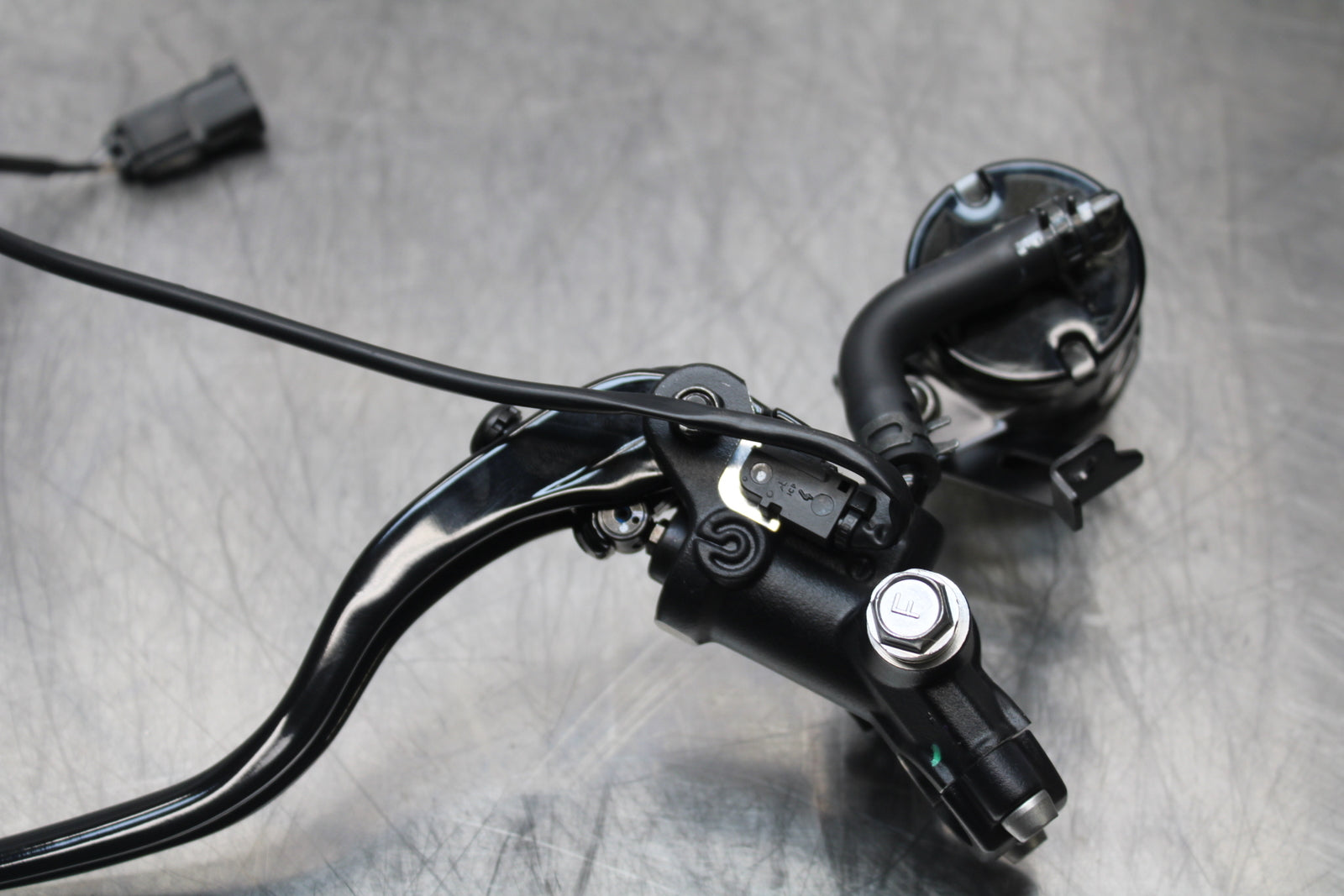 23-24 KAWASAKI NINJA ZX14R NEW!! FRONT BRAKE MASTER CYLINDER w/ LEVER BB153