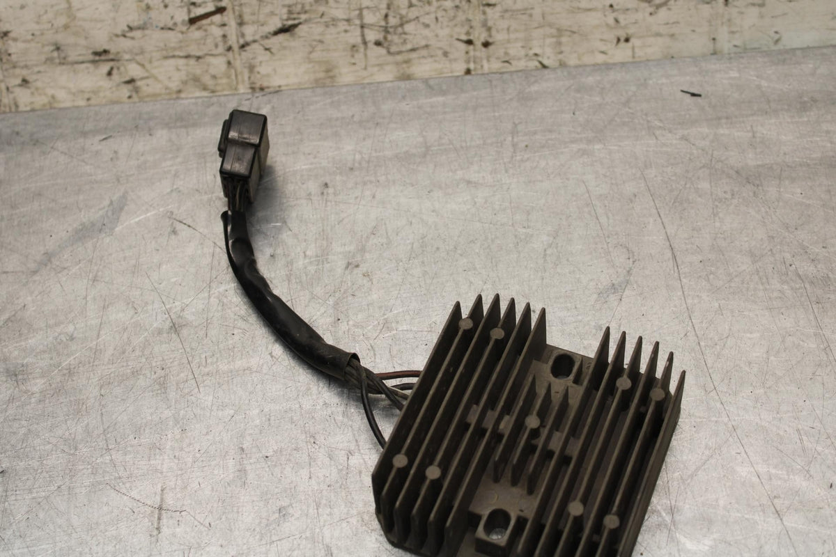 2004 Suzuki Intruder 1500 VL1500 RECTIFIER VOLTAGE REGULATOR 32800-44D11 BB573