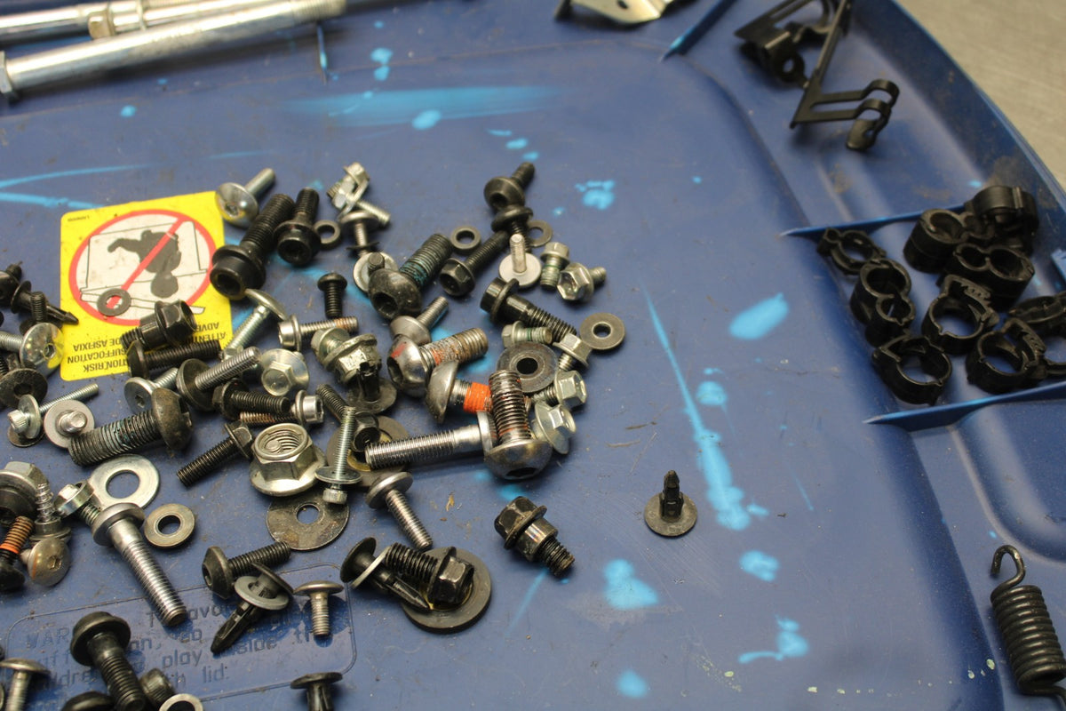 23-24 YAMAHA MT-07 MOUNTING BOLTS HARDWARE MOTOR SCREWS BB194