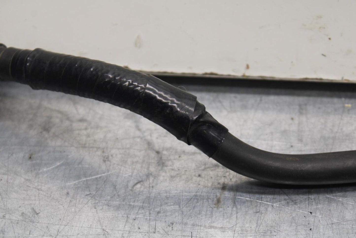 2014 Yamaha FZ09 FUEL HOSE GAS LINE TUBE PIPE BB81