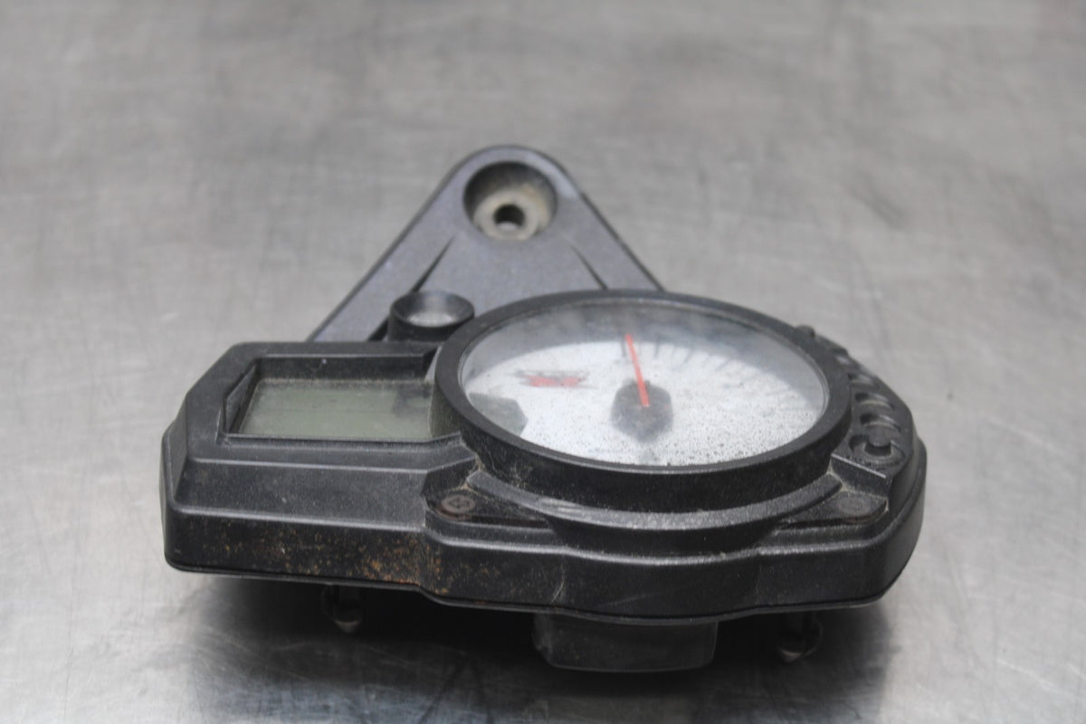 06-07 SUZUKI GSXR600 SPEEDO GAUGES DISPLAY CLUSTER SPEEDOMETER TACHOMETER BB836